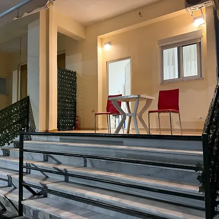 R Apartment