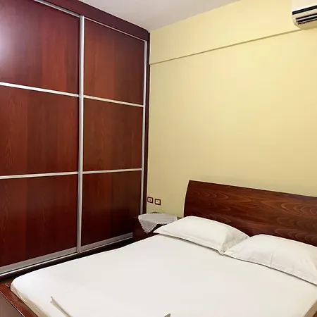 Lägenhet R Sarandë